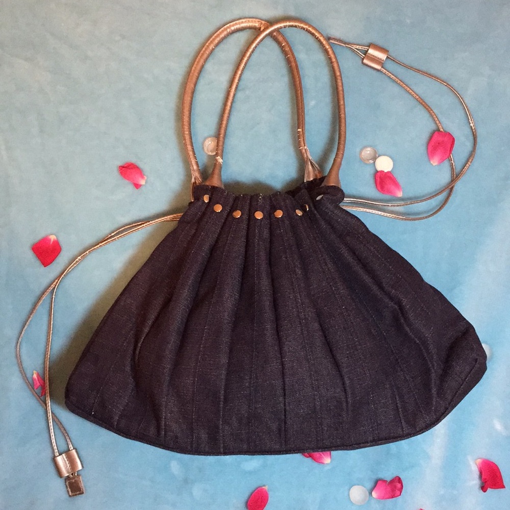 20% off bundles Victoria Secret Shoulder Bag